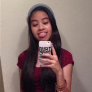 Meet your Posher, Mikaela